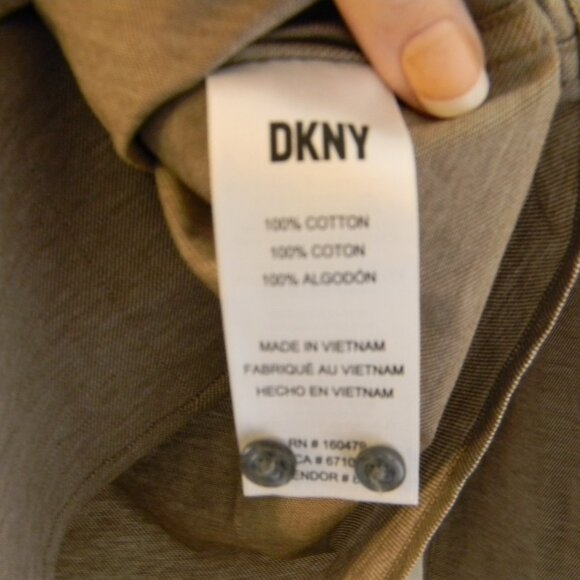 DKNY Men's Mocha Button-Up Shirt NWT - Picture 6 of 6